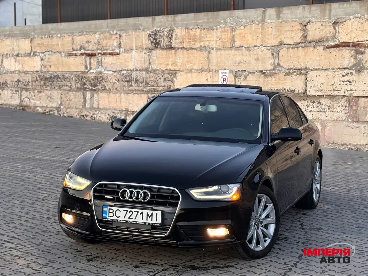 Audi A4 - фото 2