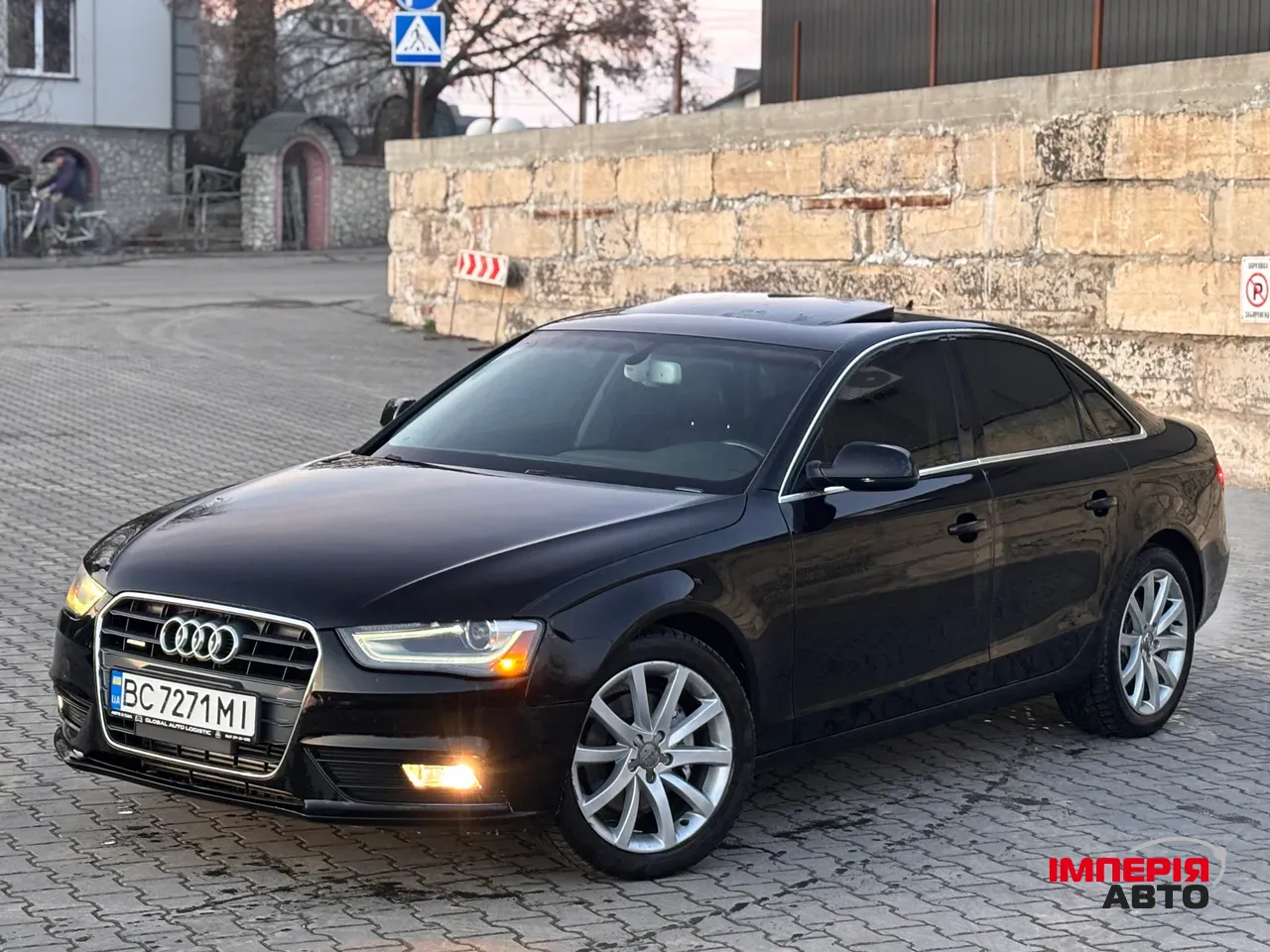 Audi A4 - фото 7