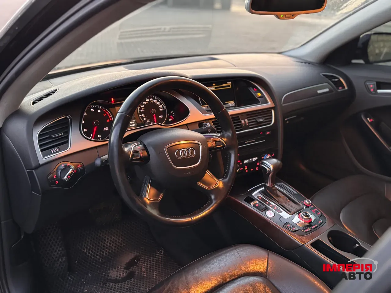 Audi A4 - фото 16