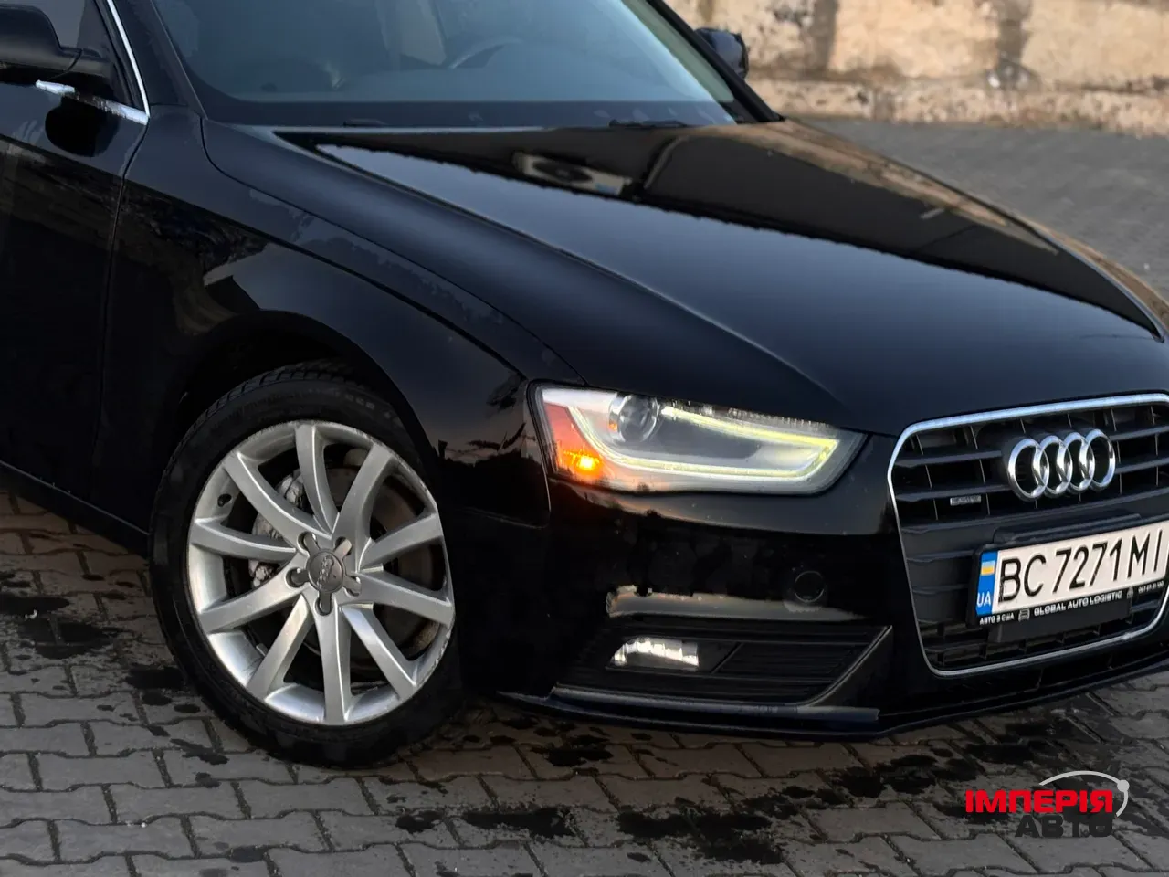 Audi A4 - фото 12