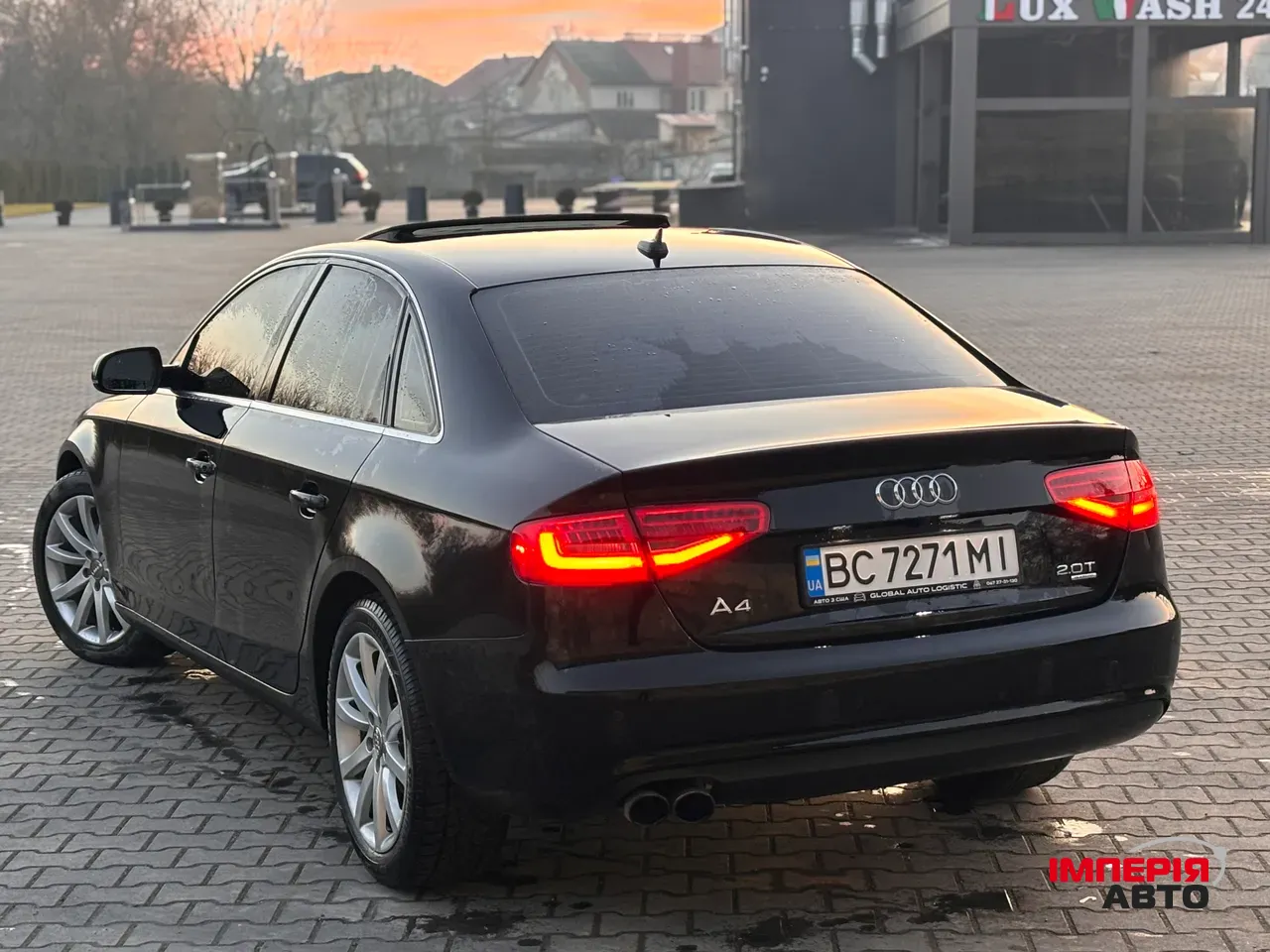 Audi A4 - фото 11