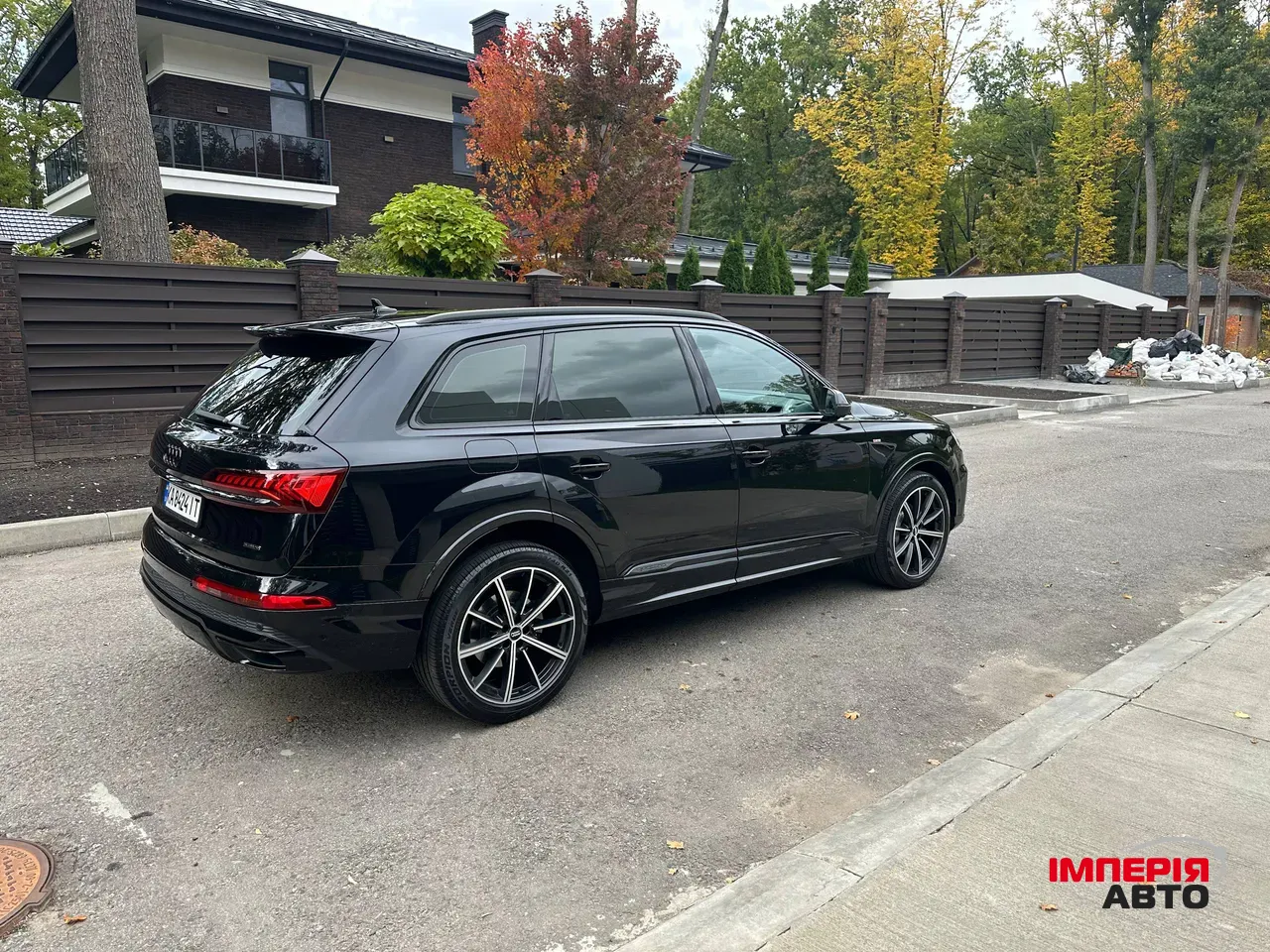 Audi Q7 - фото 3