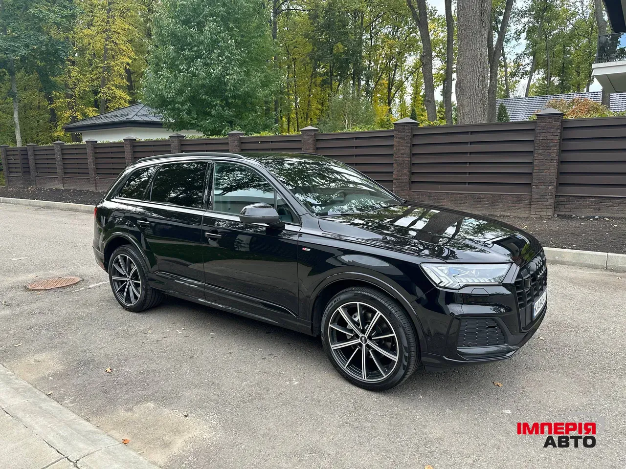 Audi Q7 - фото 2