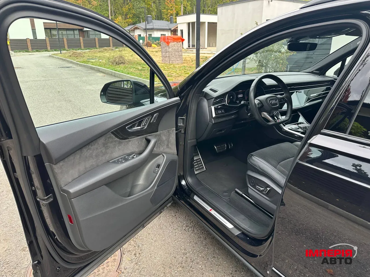 Audi Q7 - фото 7