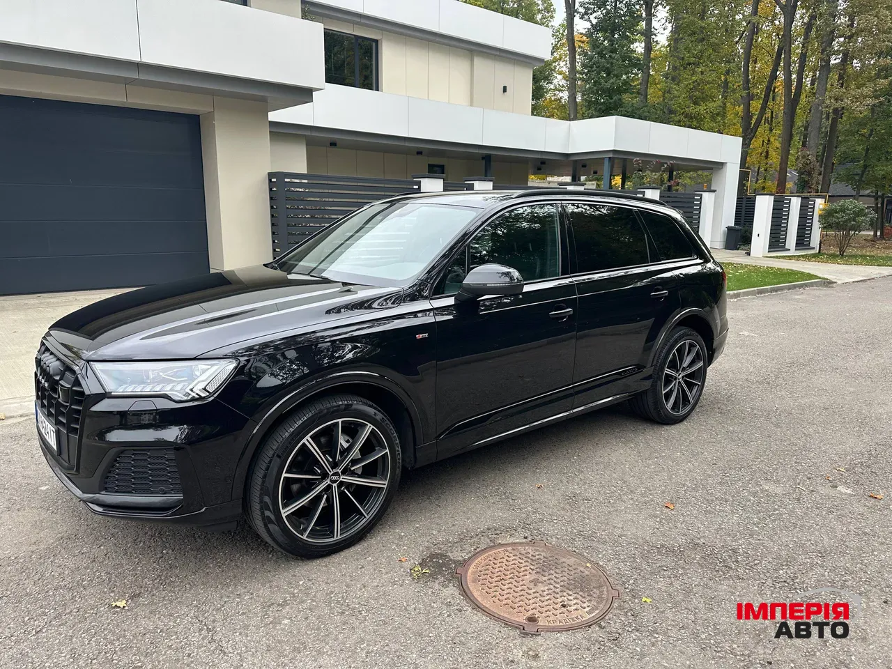 Audi Q7 - фото 1