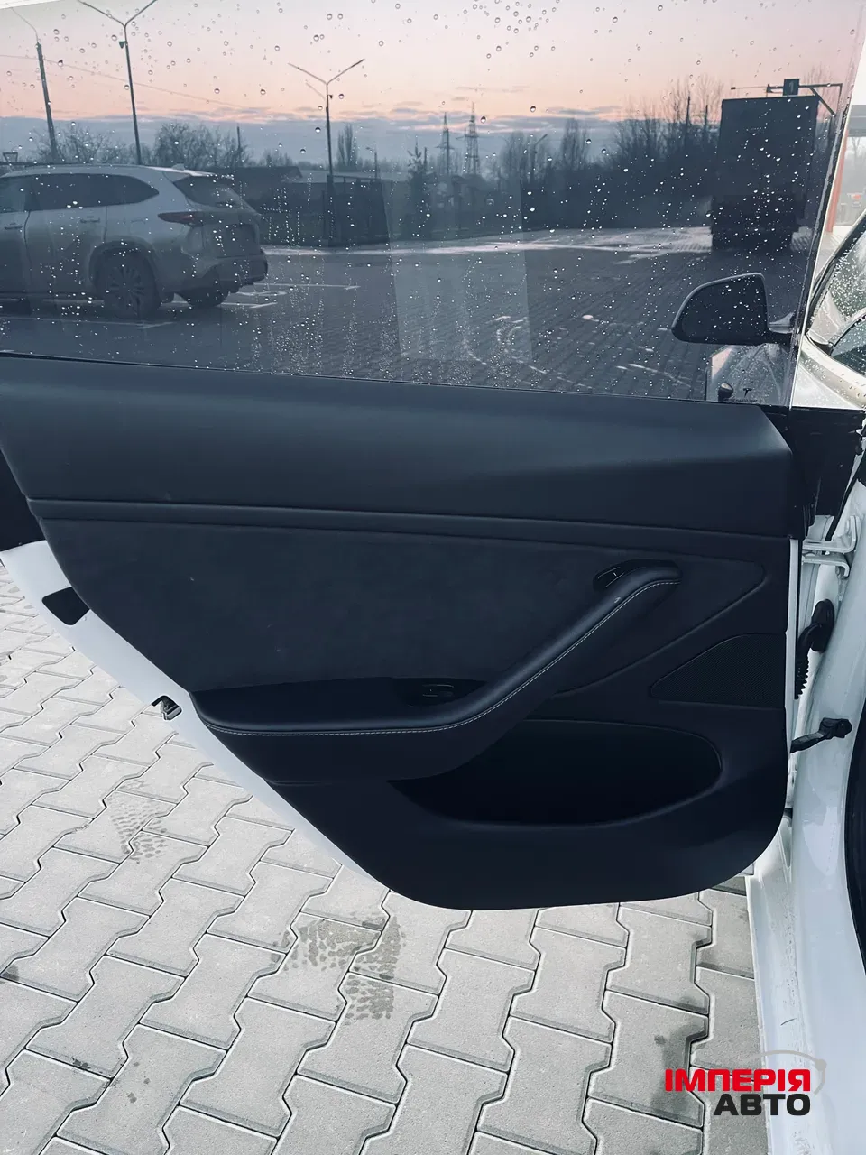 Tesla Model 3 - фото 16