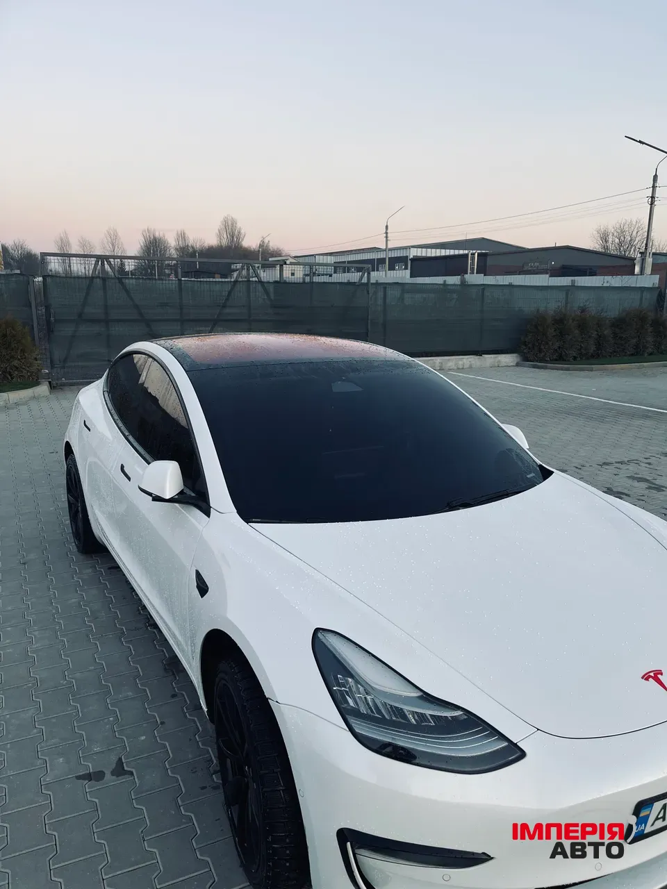 Tesla Model 3 - фото 5
