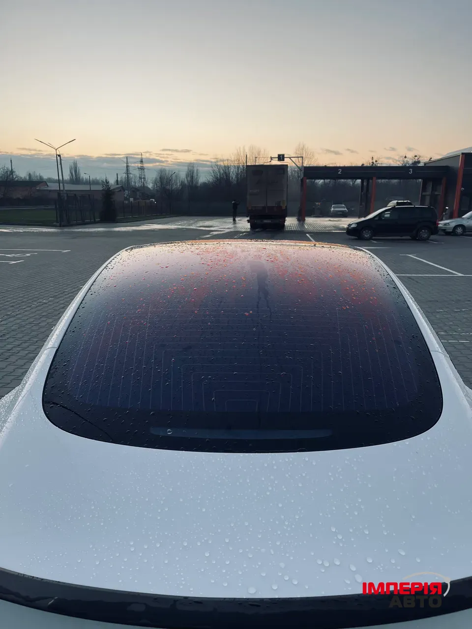 Tesla Model 3 - фото 7