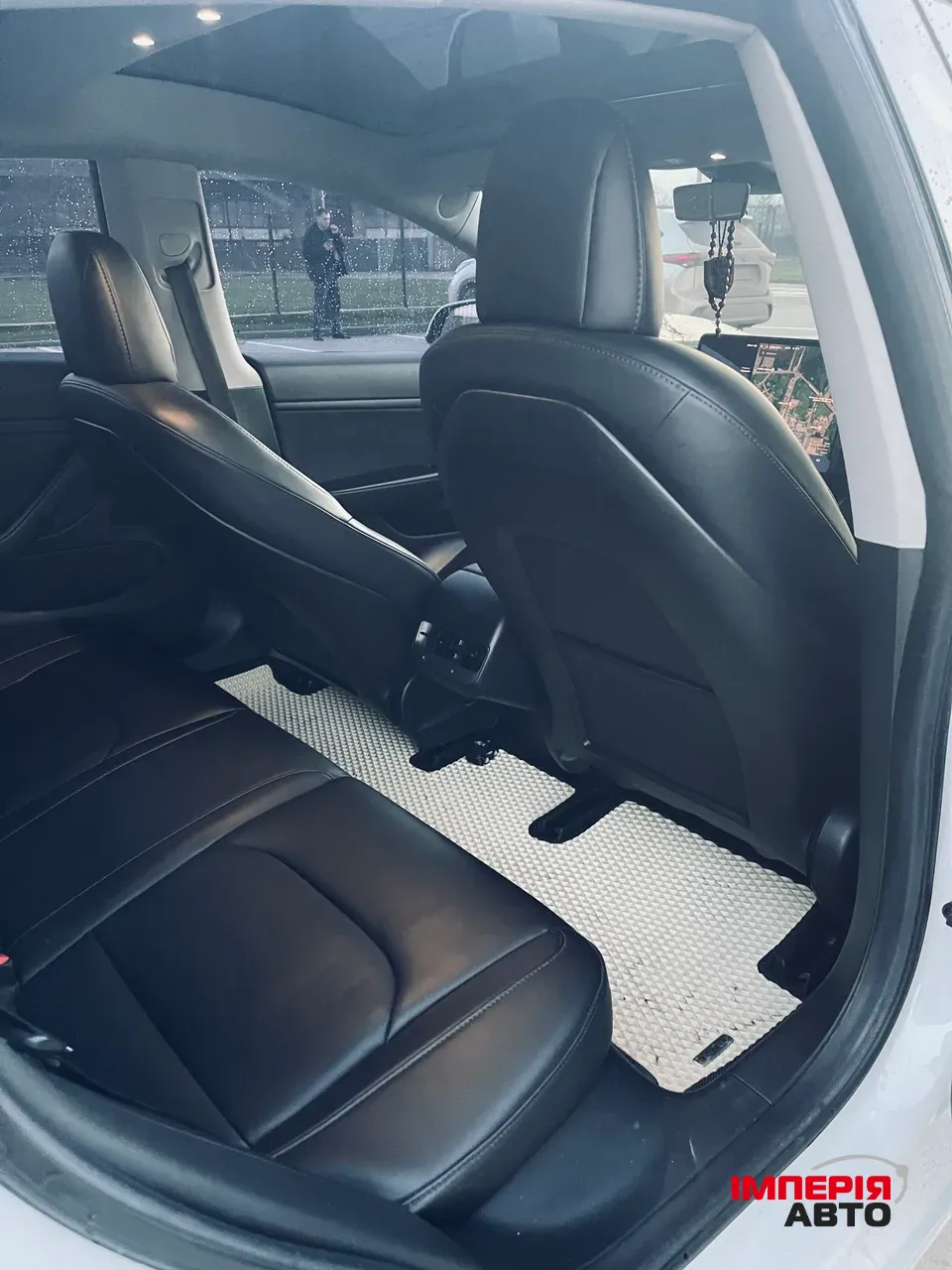 Tesla Model 3 - фото 15