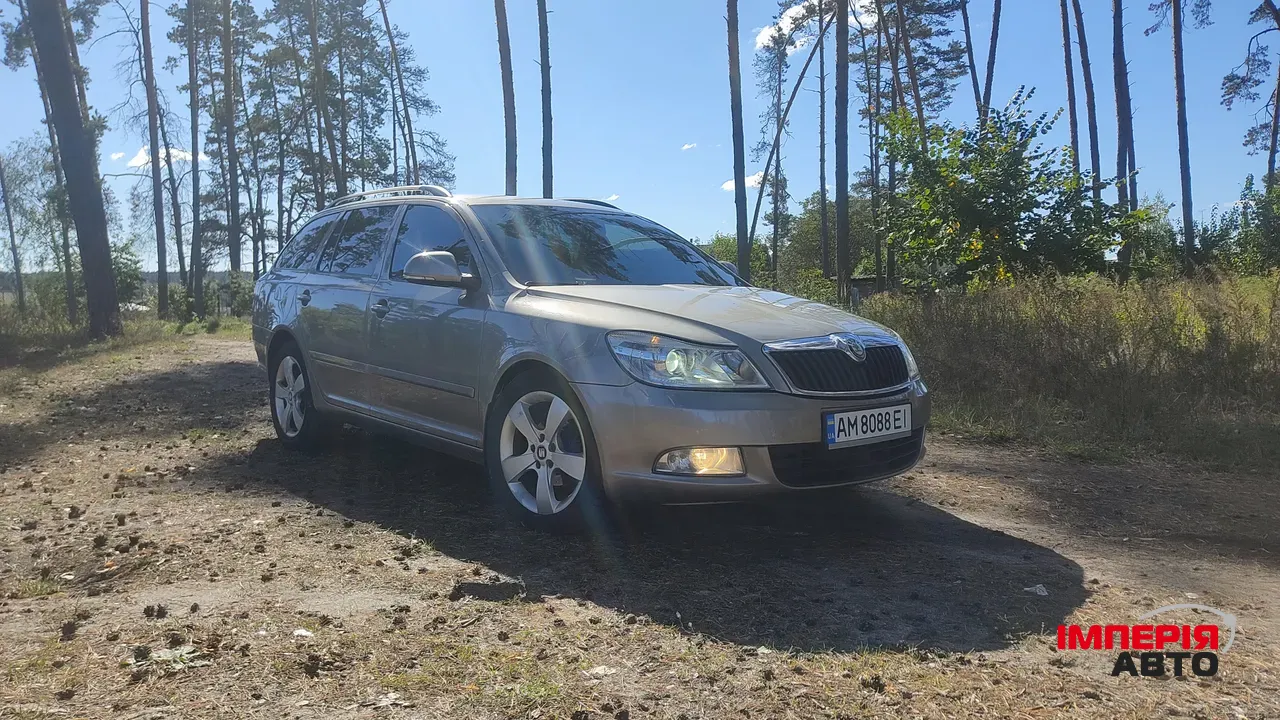 Skoda Octavia - фото 2