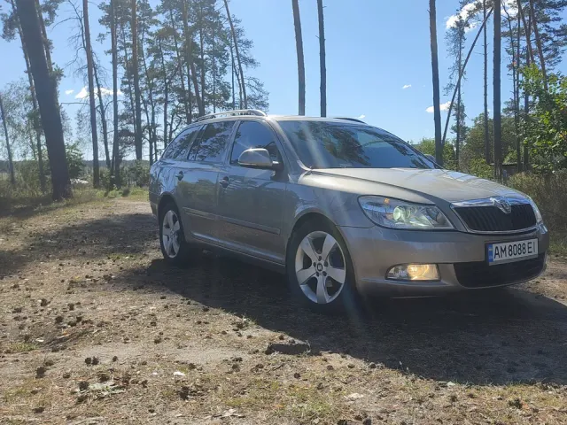 Skoda Octavia - фото 2