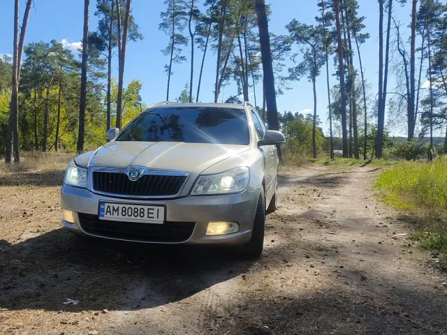 Skoda Octavia - фото 5