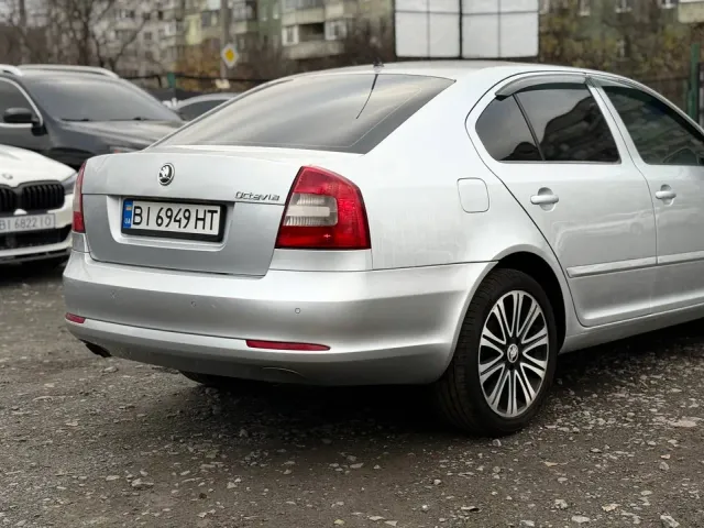 Skoda Octavia - фото 4