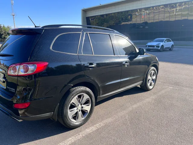 Hyundai Santa Fe - фото 3