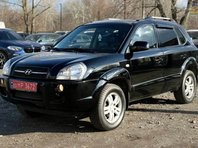 Hyundai Tucson - фото 1