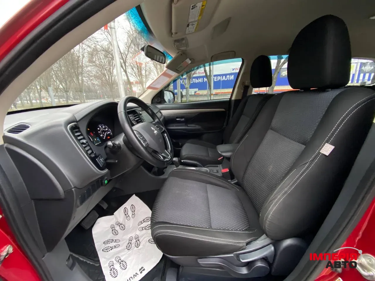 Mitsubishi Outlander - фото 10