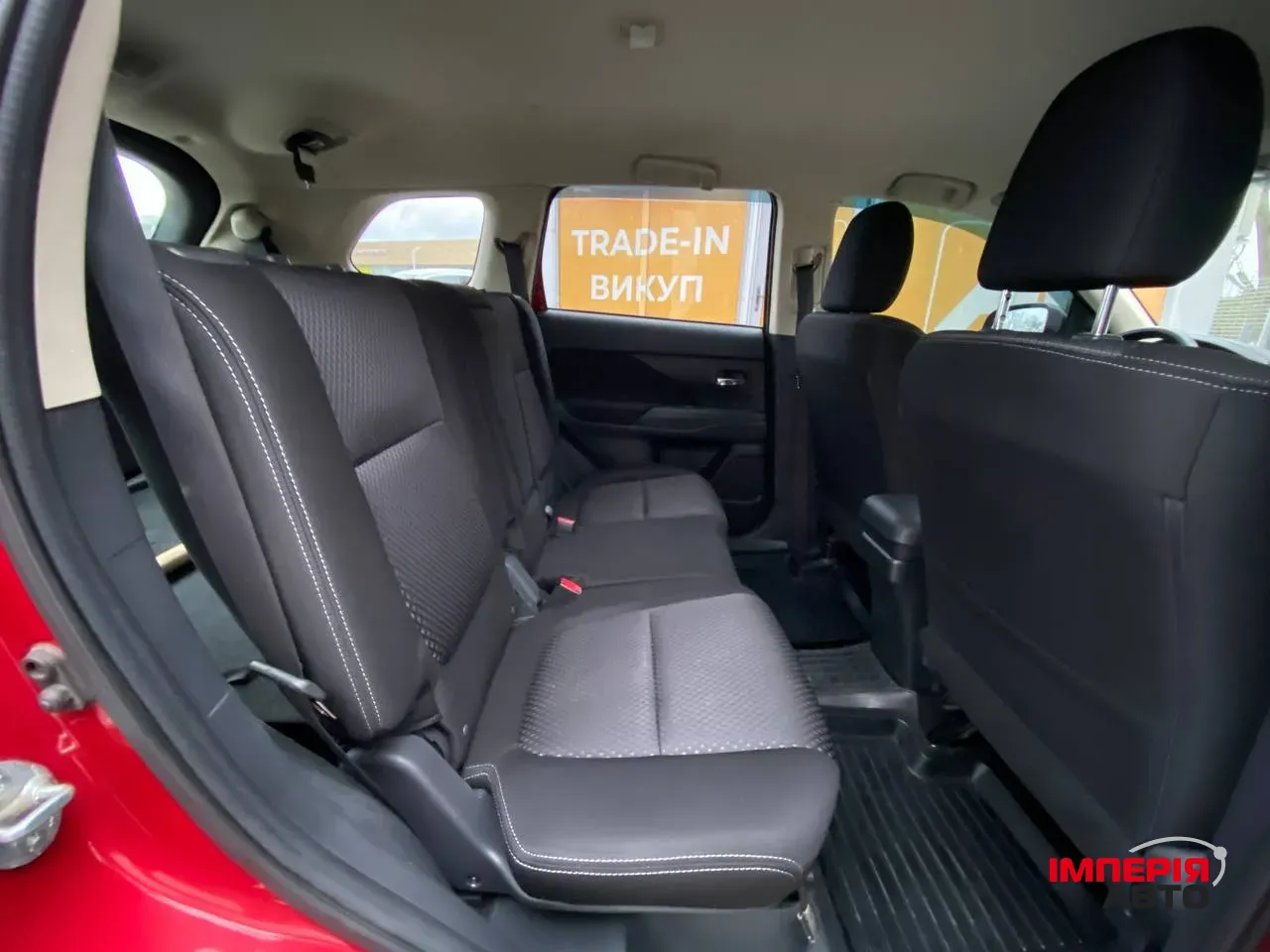 Mitsubishi Outlander - фото 16