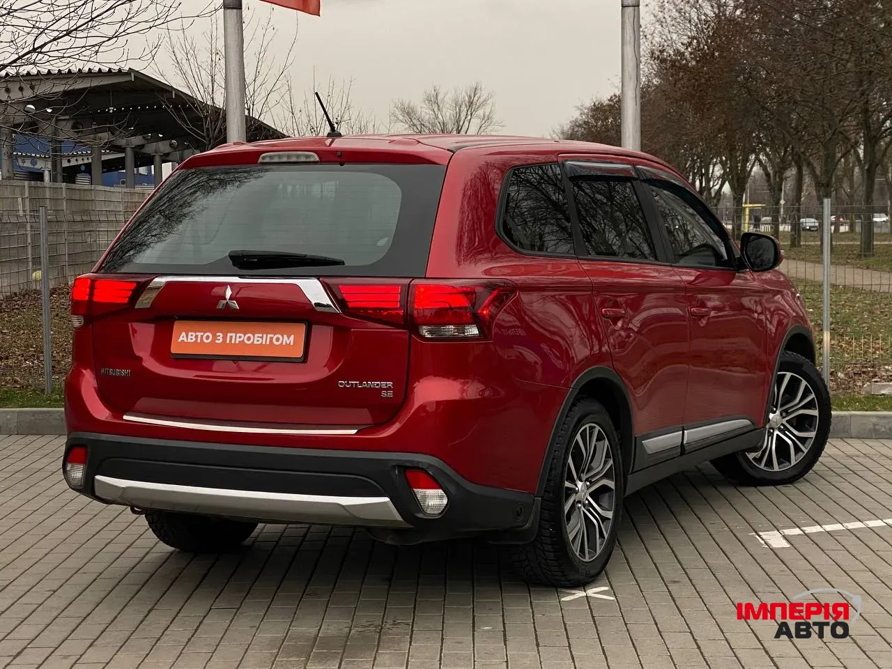 Mitsubishi Outlander - фото 6