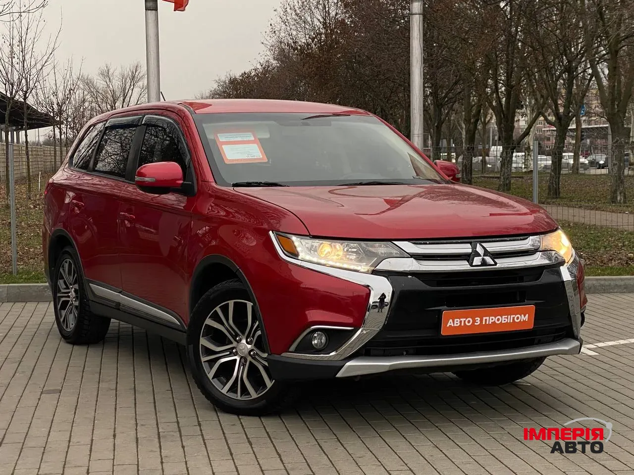 Mitsubishi Outlander - фото 3