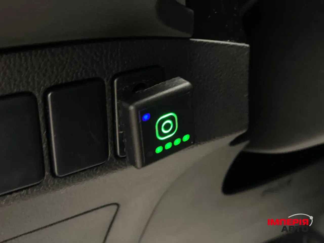 Mitsubishi Outlander - фото 18