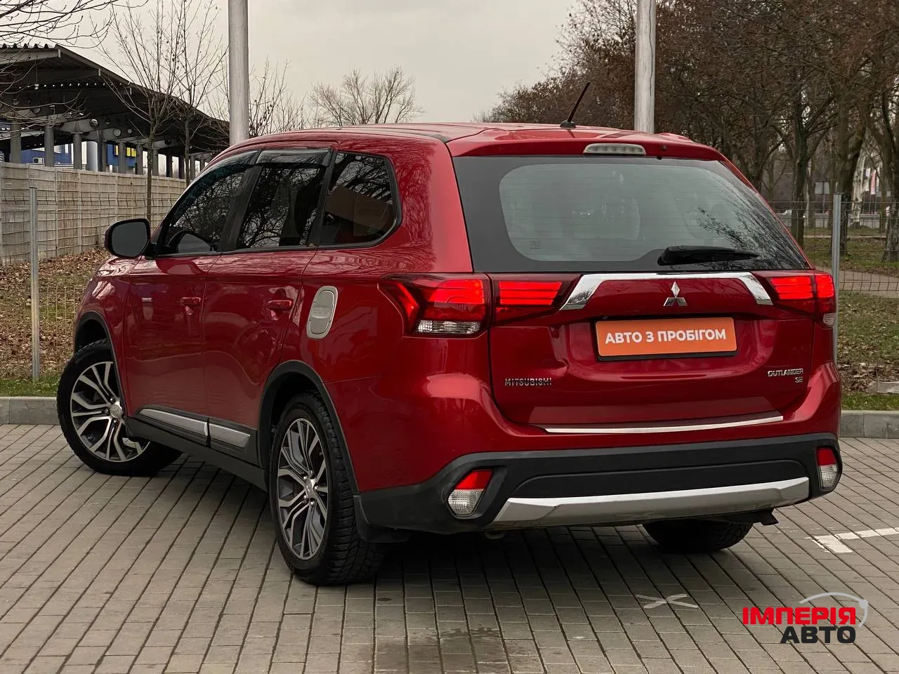 Mitsubishi Outlander - фото 8