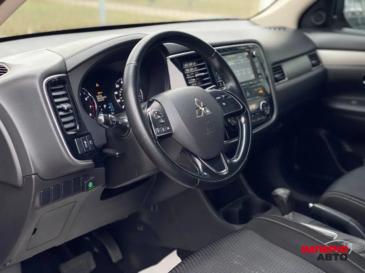 Mitsubishi Outlander - фото 9