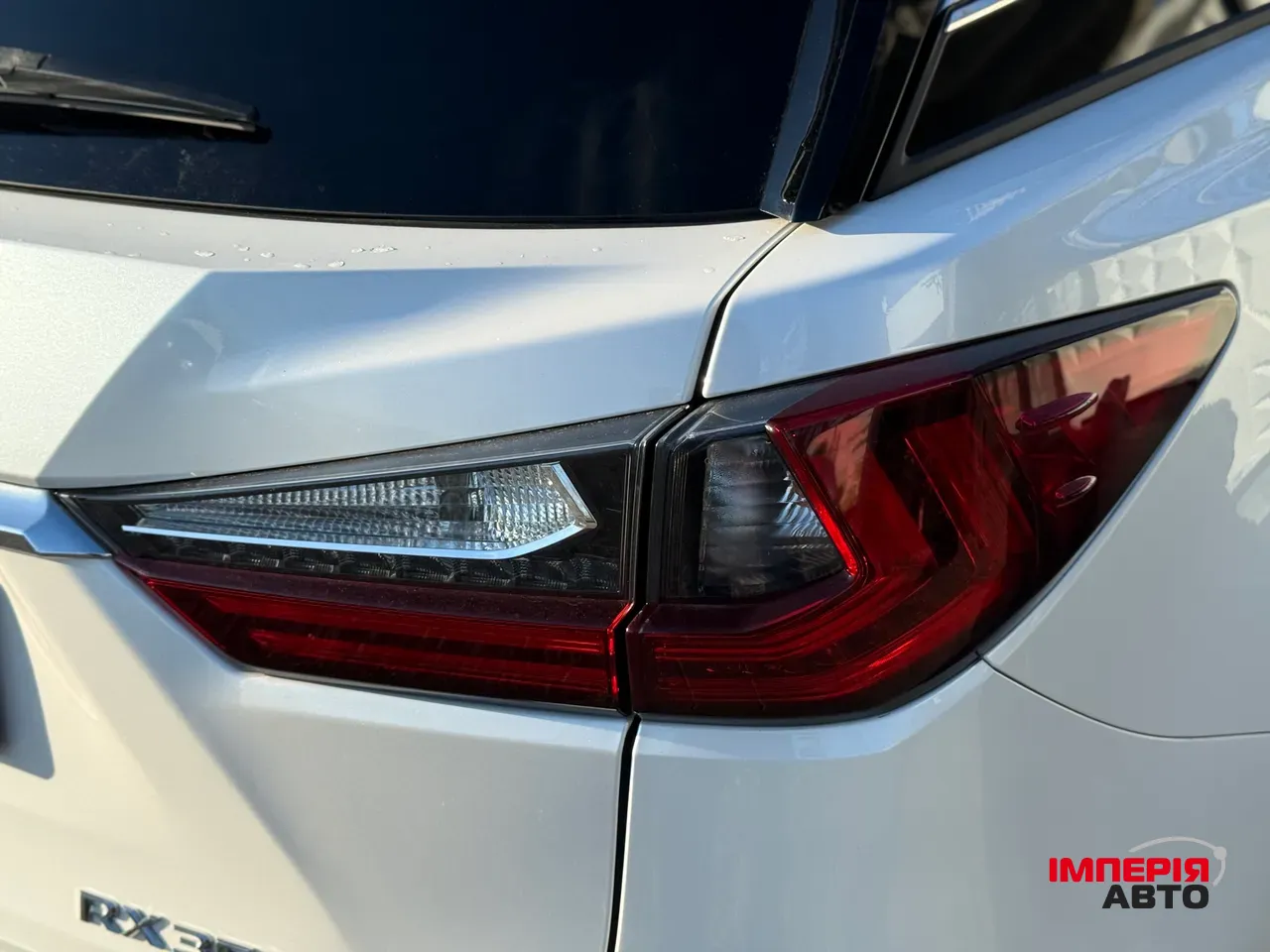 Lexus RX - фото 16