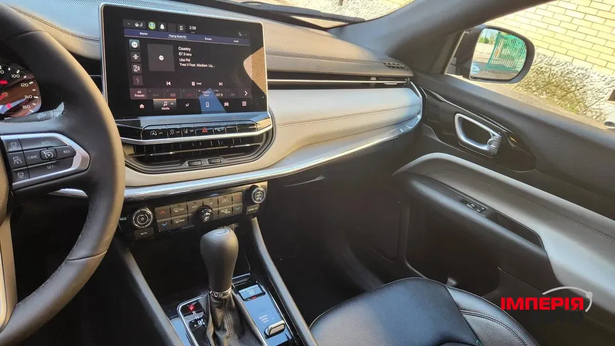 Jeep Compass - фото 7