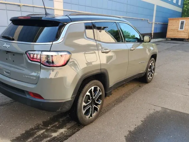 Jeep Compass - фото 3