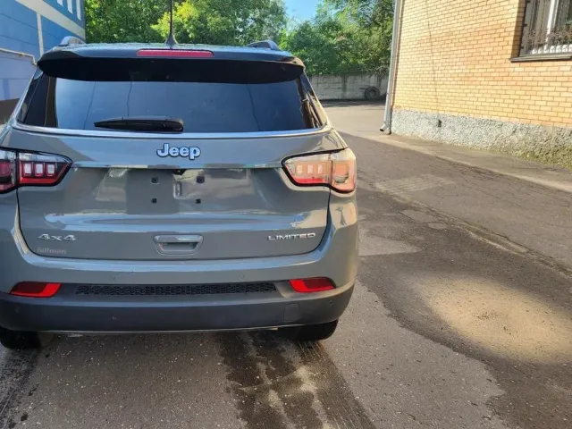 Jeep Compass - фото 5