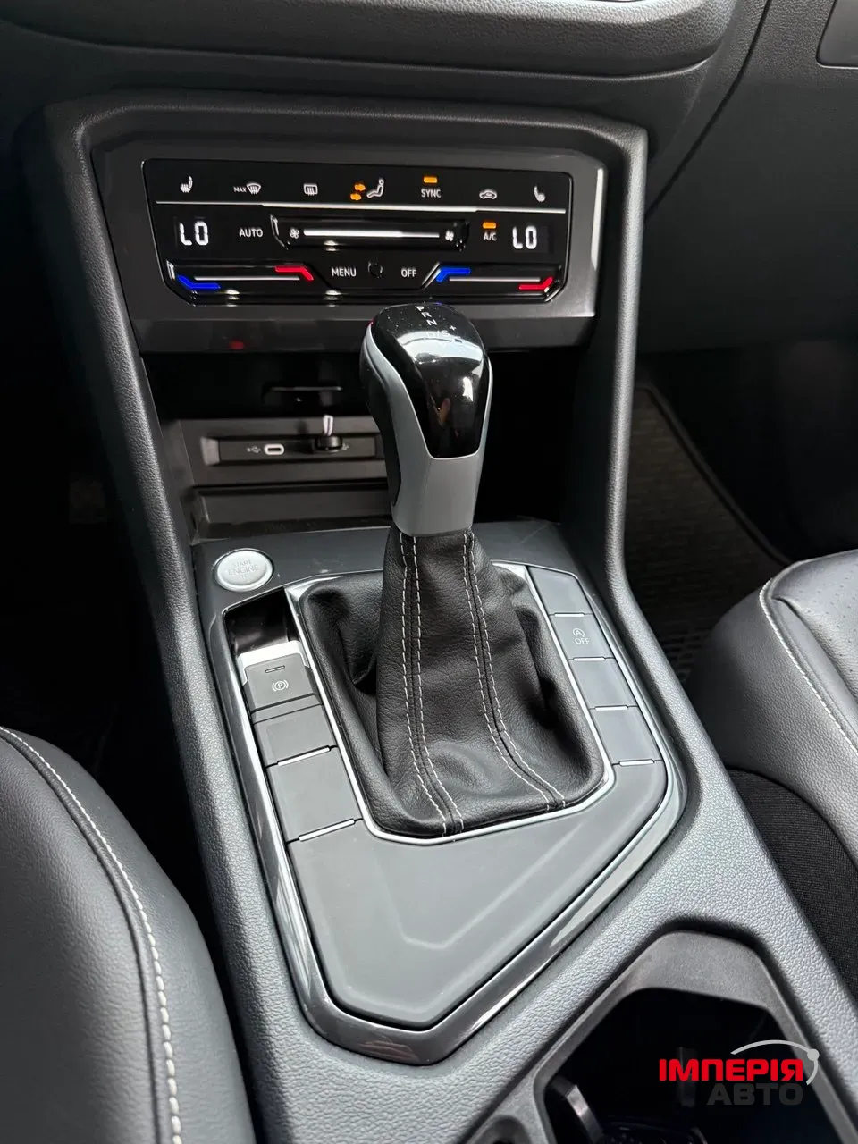 Volkswagen Tiguan R - фото 26
