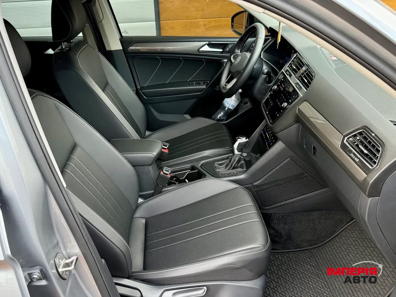 Volkswagen Tiguan R - фото 20