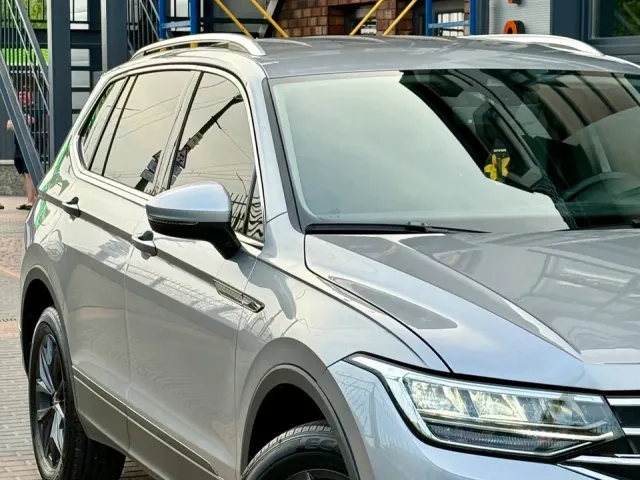 Volkswagen Tiguan R - фото 4