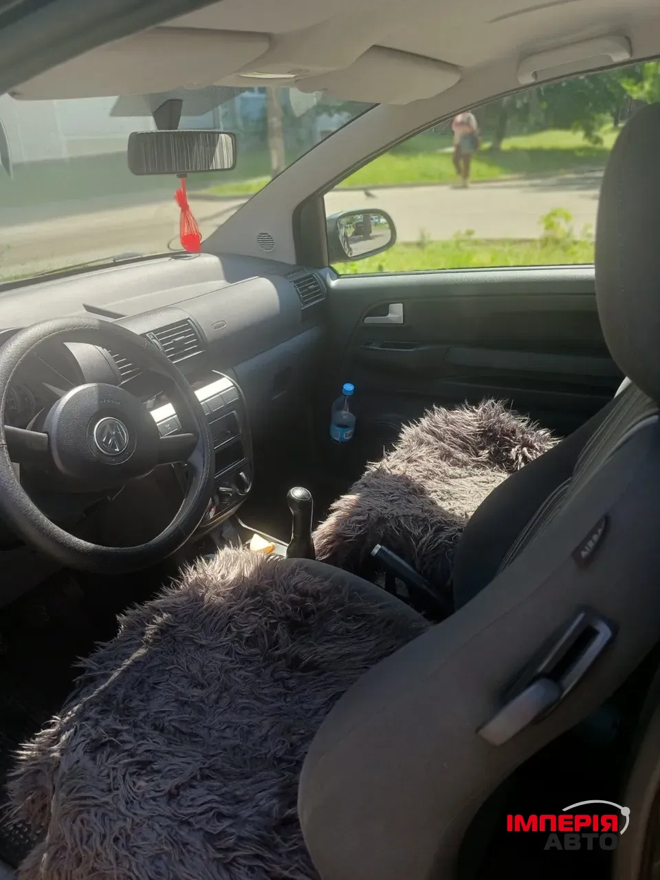 Volkswagen Fox - фото 8