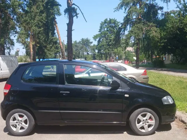 Volkswagen Fox - фото 4