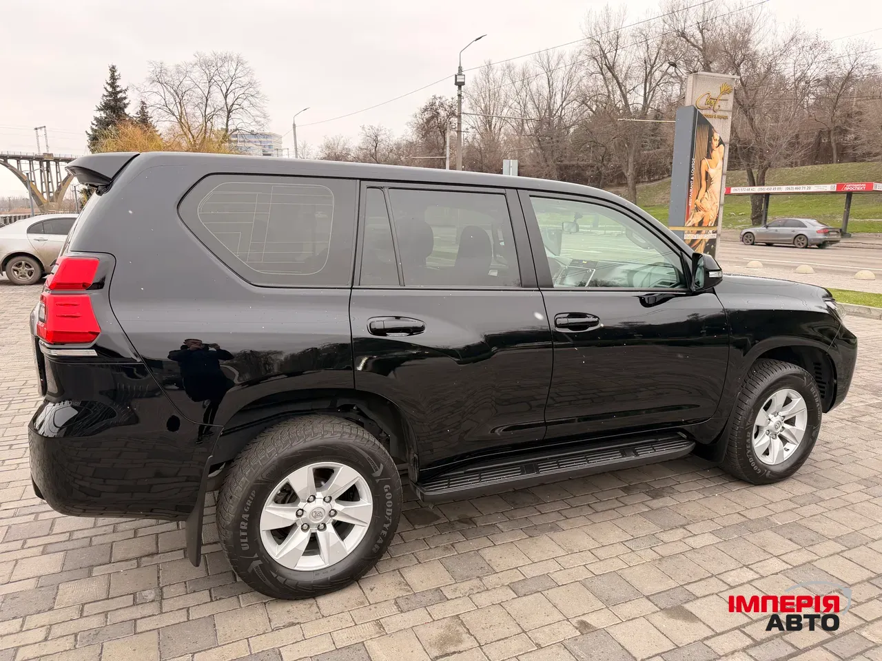 Toyota Land Cruiser Prado - фото 6