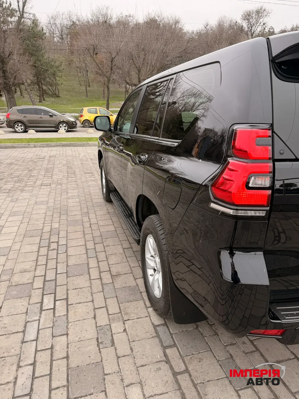 Toyota Land Cruiser Prado - фото 10