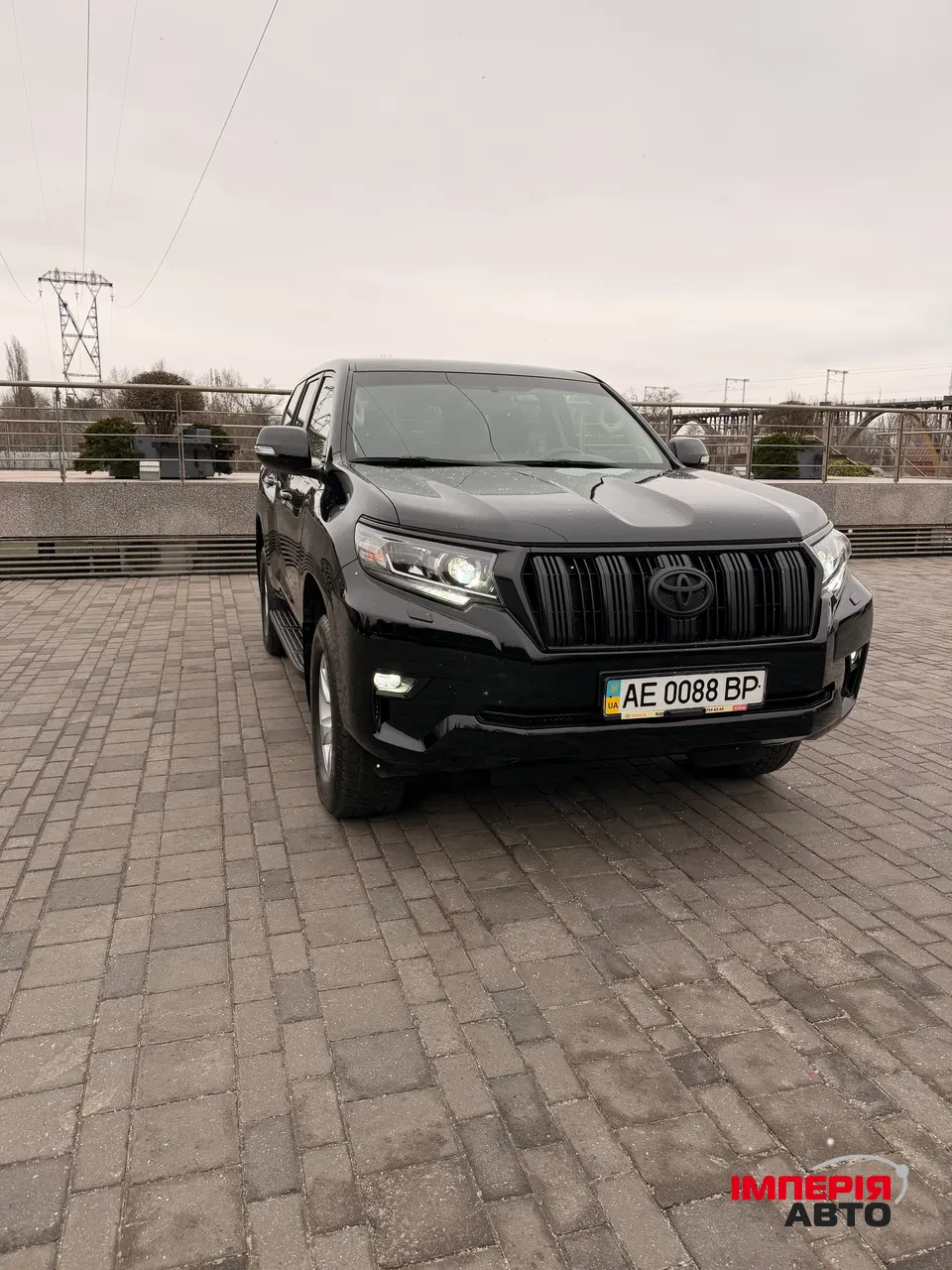 Toyota Land Cruiser Prado - фото 3