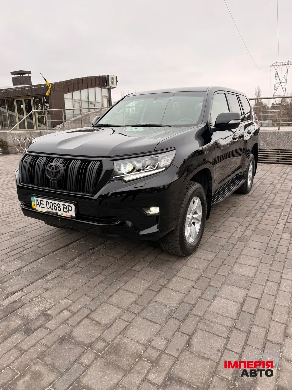 Toyota Land Cruiser Prado - фото 1