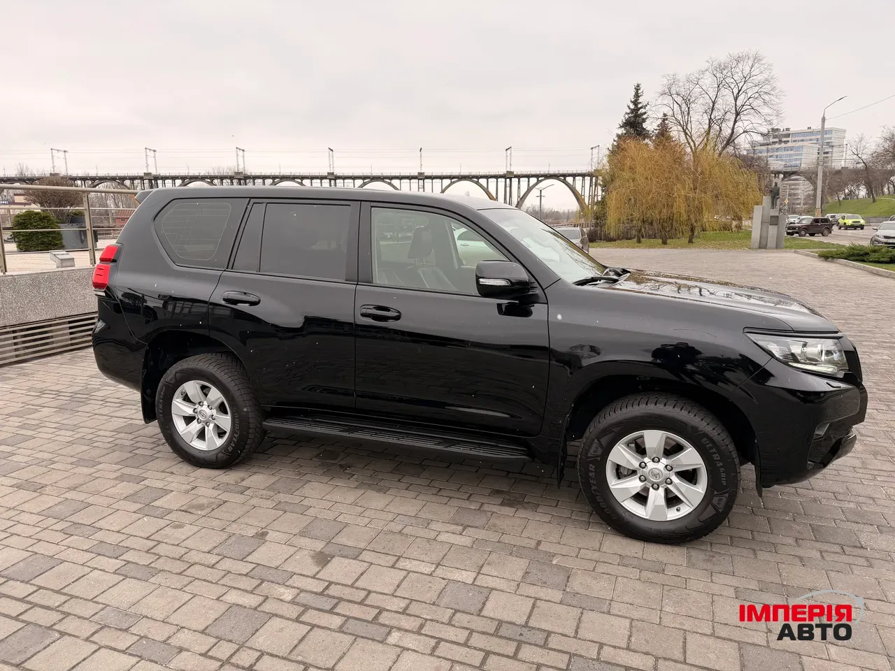 Toyota Land Cruiser Prado - фото 5