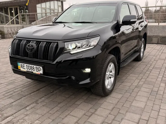 Toyota Land Cruiser Prado - фото 1