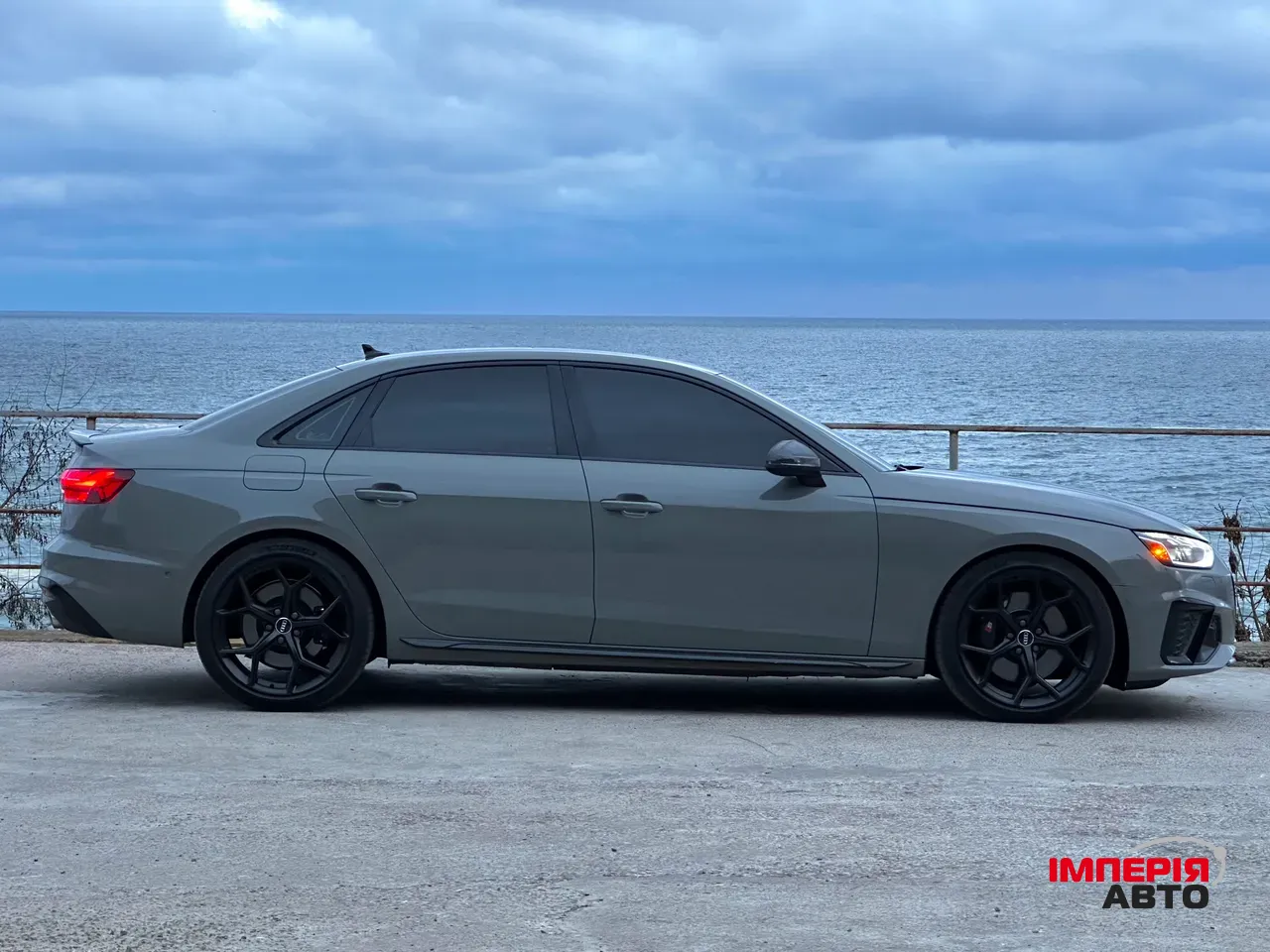 Audi S4 - фото 7