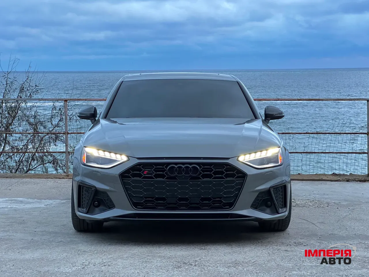 Audi S4 - фото 2