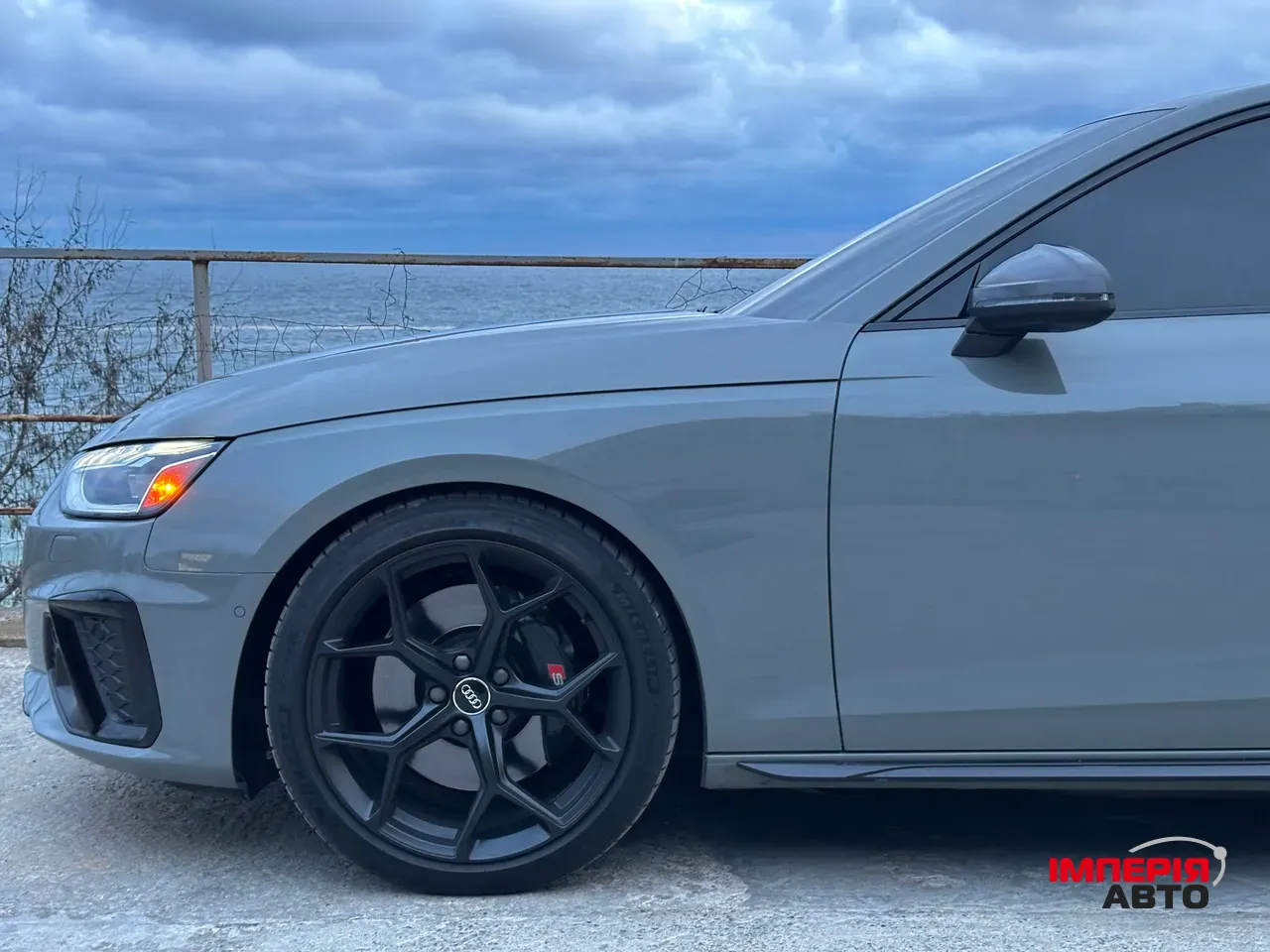 Audi S4 - фото 8