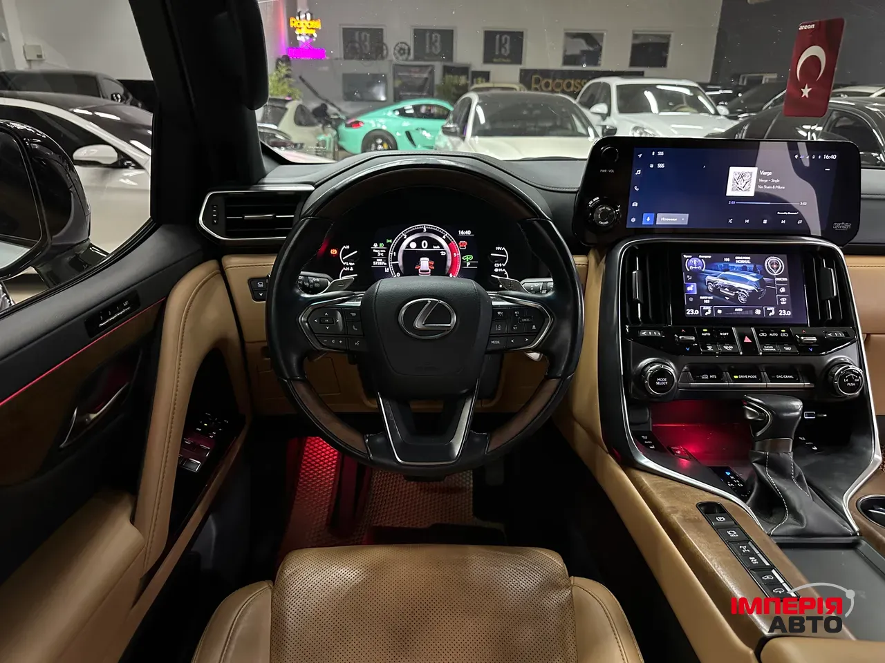 Lexus LX - фото 20