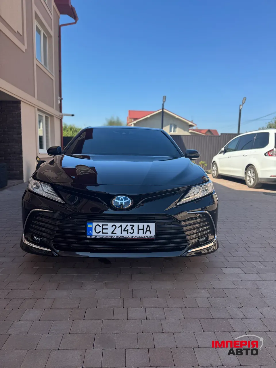Toyota Camry - фото 3