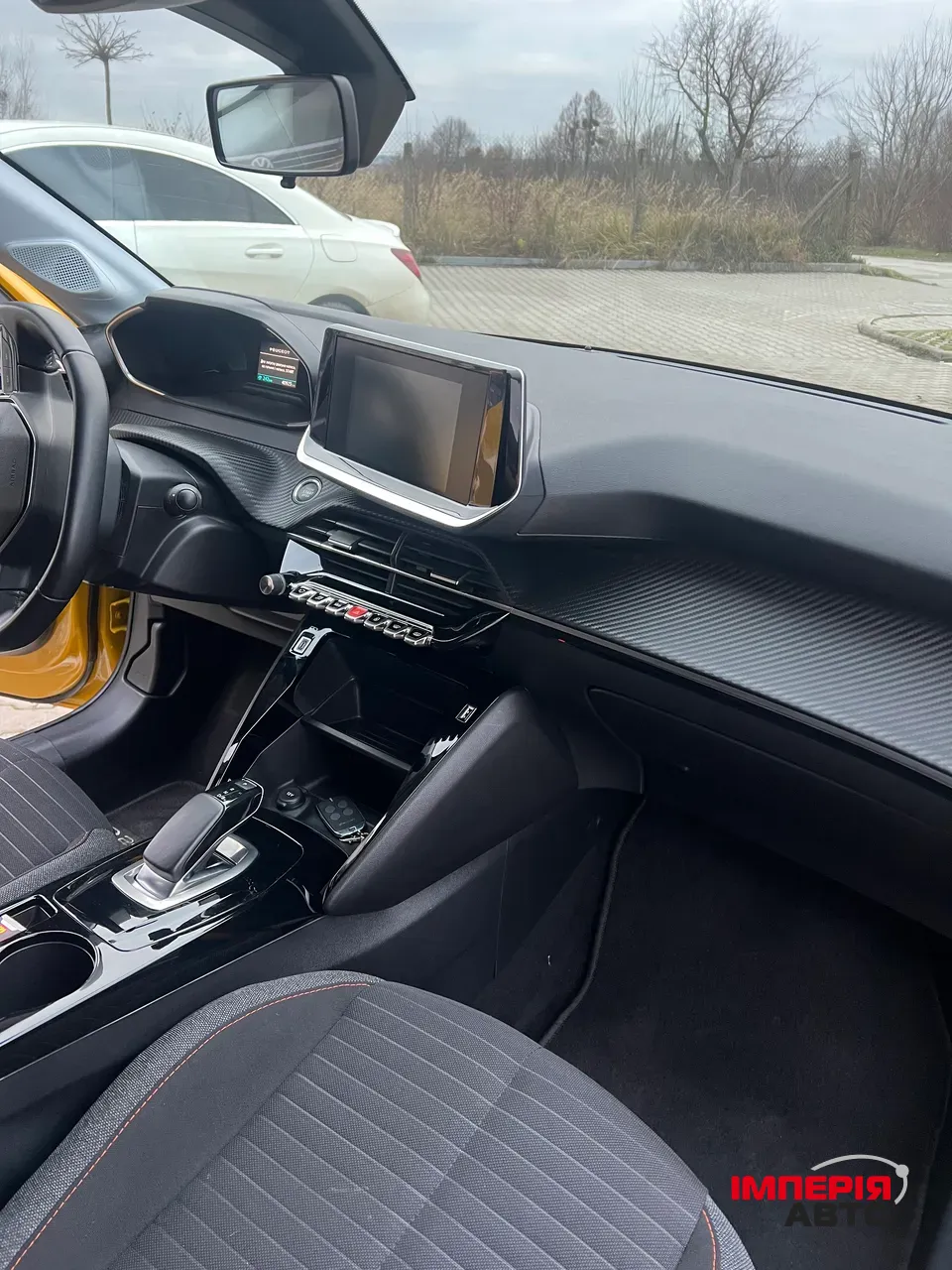 Peugeot 208 - фото 5