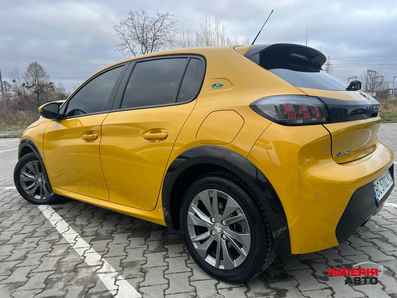 Peugeot 208 - фото 3