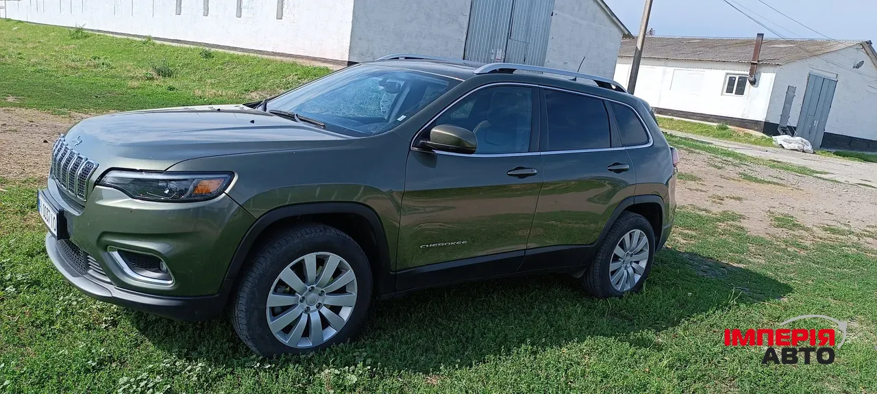 Jeep Cherokee - фото 12