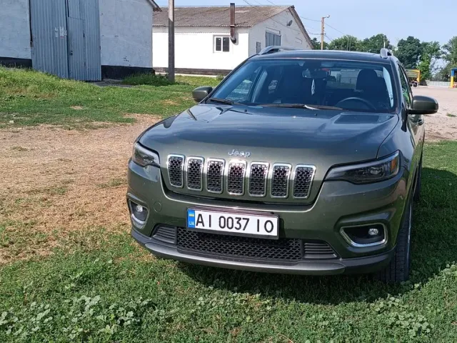 Jeep Cherokee - фото 1